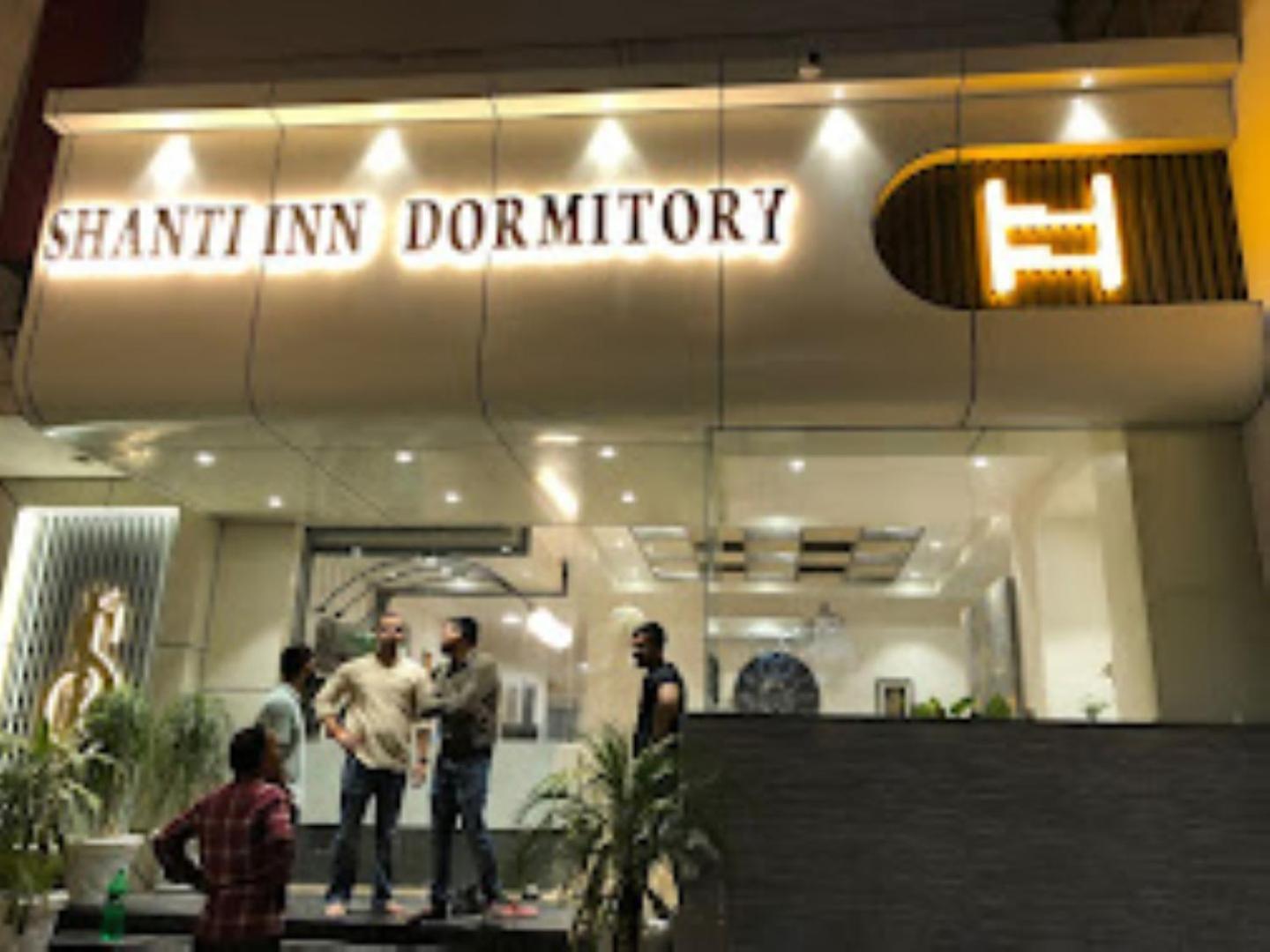 Shanti Inn Dormitory, Varanasi — Photos 2
